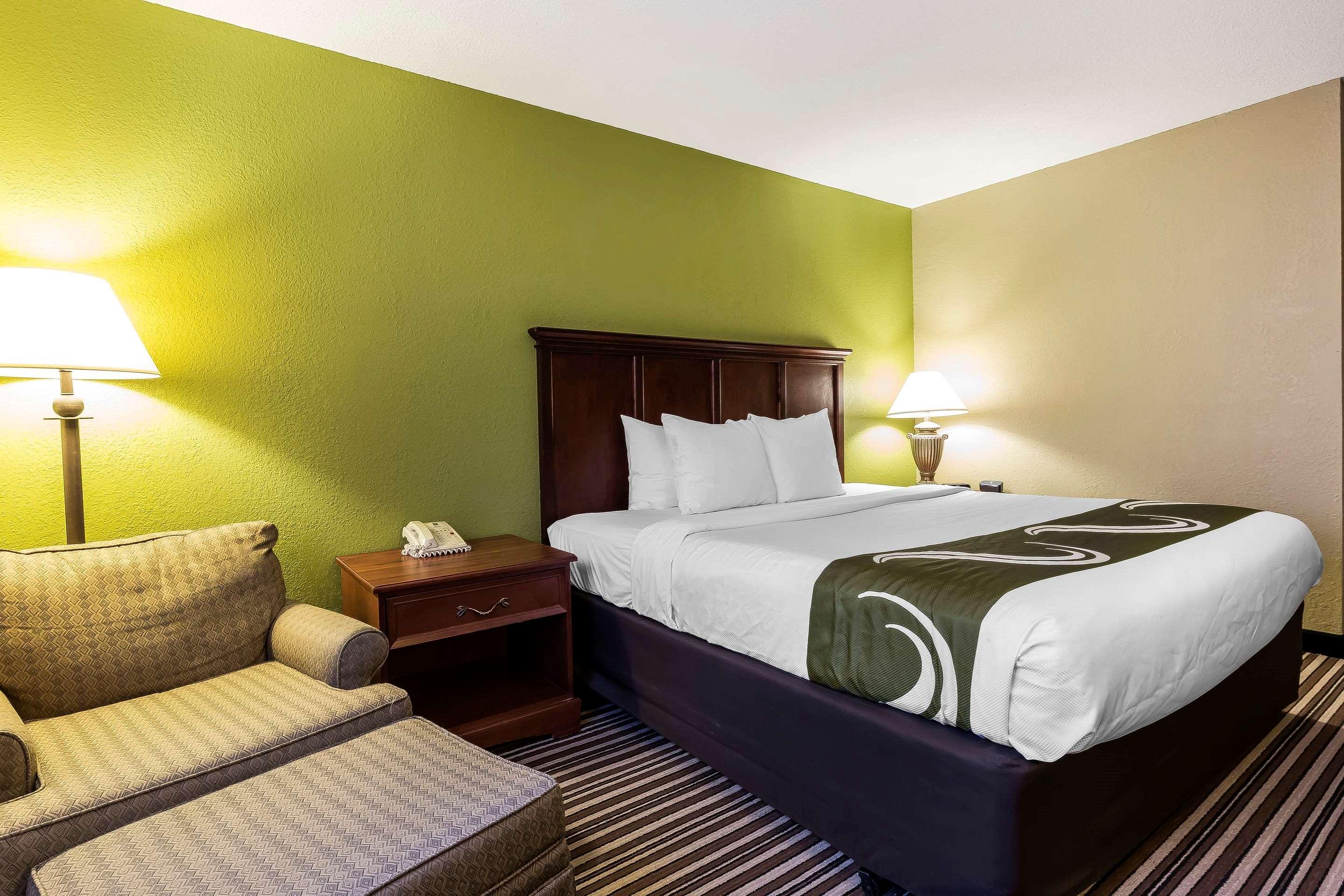 Quality Inn & Suites Columbia I-70 Buitenkant foto